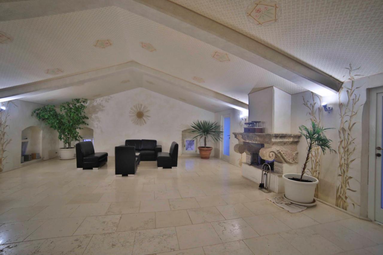 Bed and Breakfast Palazzo Zacheo Gallipoli Exterior foto