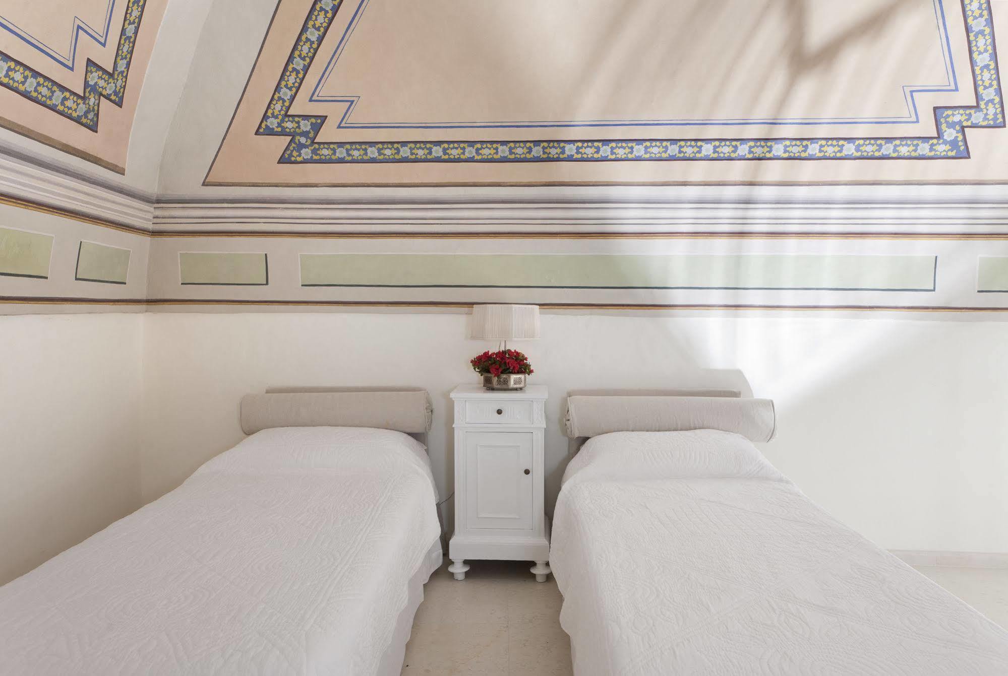 Bed and Breakfast Palazzo Zacheo Gallipoli Exterior foto